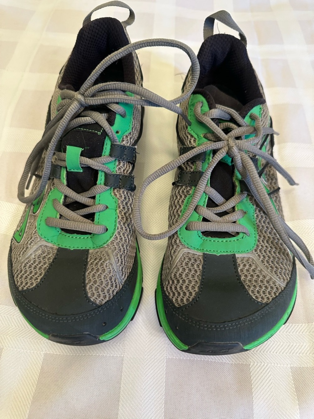 💚💎Altra Gray with Bright Green Trail Running Shoes Best for Sz. 9.5-10 Men’s💎💚 - Picture 2 of 12
